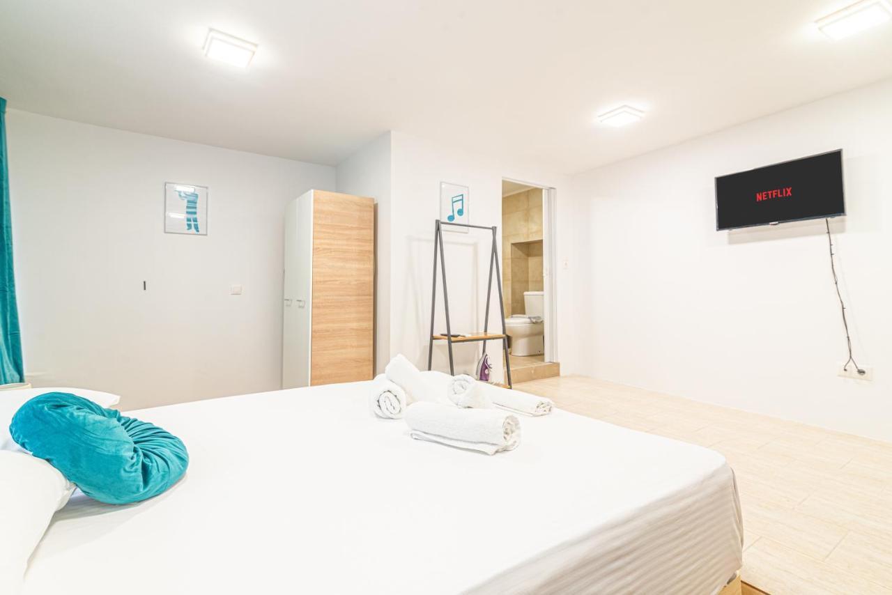 New Loft In The Heart Of City Center Iráclio Exterior foto